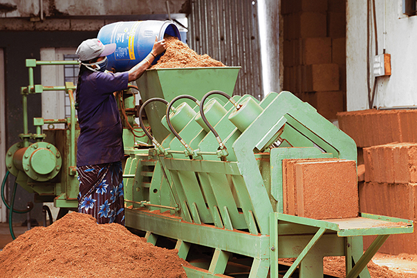 TACTO GRAPHICS LEADING PROFESSIONAL PHOTOGRAPHERS IN POLLACHI COIR PITH EXPORTERS COCO PEAT PRODUCTS