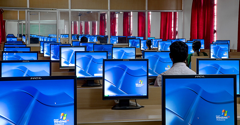 TACTO GRAPHICS LEADING PROFESSIONAL PHOTOGRAPHERS IN SOUTH INDIA ENGINEERING COLLEGES IN TAMILNADU ENGINEERING COLLEGE COMPUTER LAB