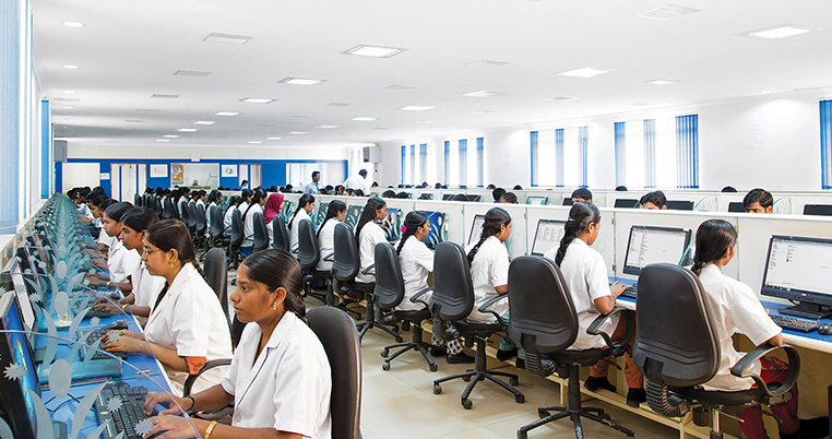 TACTO GRAPHICS LEADING PROFESSIONAL PHOTOGRAPHERS IN SOUTH INDIA ENGINEERING COLLEGES IN TAMILNADU  ENGINEERING COLLEGE COMPUTER LAB