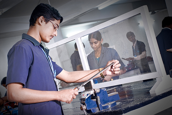 TACTO GRAPHICS LEADING PROFESSIONAL PHOTOGRAPHERS IN SOUTH INDIA ENGINEERING COLLEGES IN TAMILNADU  ENGINEERING COLLEGE LABORATORIES