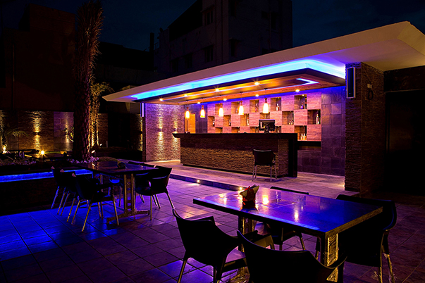 TACTO GRAPHICS LEADING PROFESSIONAL PHOTOGRAPHERS IN CHENNAI HOTELS IN CHENNAI RETRO BAR