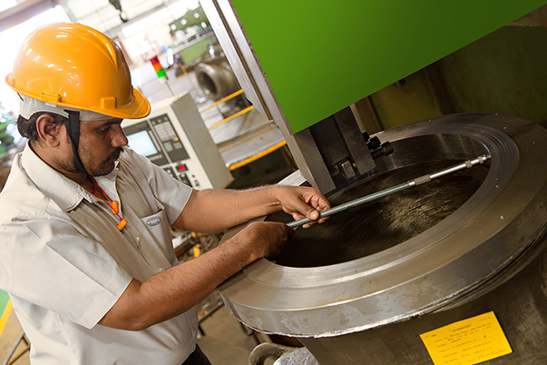 TACTO GRAPHICS PRECITECH ENGINEERING INDUSTRY INDUSTRIAL PHOTOGRAPHERS IN TAMILNADU VERTICAL TURNING LATHE