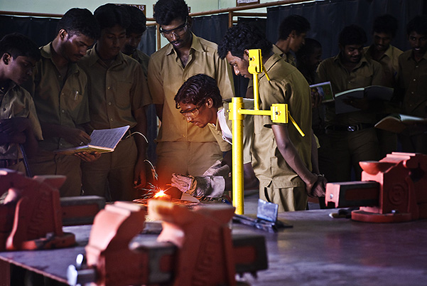 TACTO GRAPHICS INDUSTRIAL PHOTOGRAPHERS IN TAMILNADU INDUSTRIAL WELDING CLASS