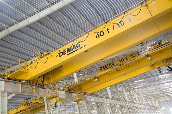 TACTO GRAPHICS TREAT INDUSTRIAL PHOTOGRAPHERS IN TAMILNADU EOT CRANES