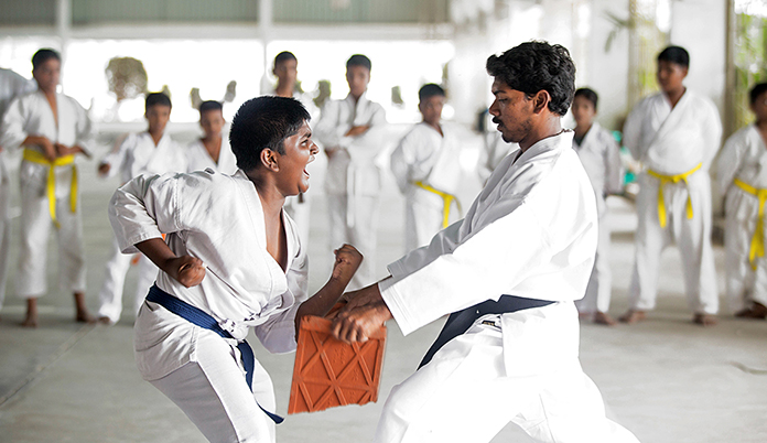 TACTO GRAPHICS LEADING TOP PROFESSIONAL PHOTOGRAPHERS COIMBATORE BANGALORE CHENNAI TAMILNADU SOUTH INDIA KIDS PHOTOGRAPHY SCHOOL PHOTOGRAPHY