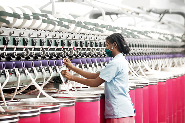 TACTO GRAPHICS INDUSTRIAL PHOTOGRAPHERS COIMBATORE CHENNAI DINDIGUL TAMILNADU SOUTH INDIA SPINNING MILL PHOTOGRAPHY TEXTILE WEAVING PHOTOGRAPHY KNITTING DYIING STITCHING PHOTOGRAPHY TEXTILE INDUSTRY