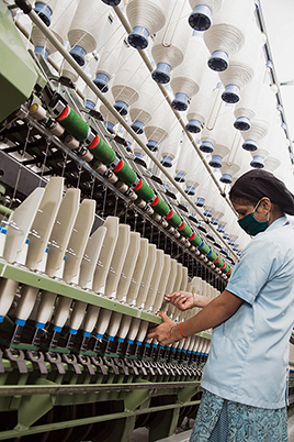 TACTO GRAPHICS INDUSTRIAL PHOTOGRAPHERS COIMBATORE CHENNAI DINDIGUL TAMILNADU SOUTH INDIA SPINNING MILL PHOTOGRAPHY TEXTILE WEAVING PHOTOGRAPHY KNITTING DYIING STITCHING PHOTOGRAPHY TEXTILE INDUSTRY
