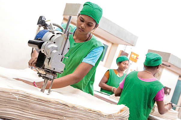 TACTO GRAPHICS INDUSTRIAL PHOTOGRAPHERS COIMBATORE CHENNAI DINDIGUL TAMILNADU SOUTH INDIA SPINNING MILL PHOTOGRAPHY TEXTILE WEAVING PHOTOGRAPHY KNITTING DYIING STITCHING PHOTOGRAPHY TEXTILE INDUSTRY